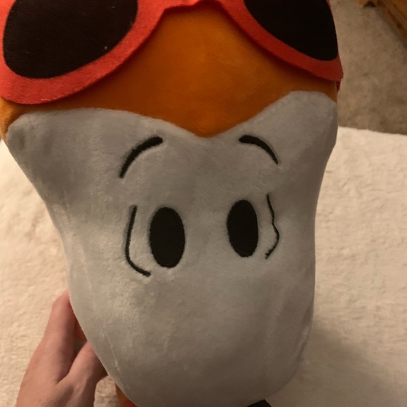 Snoopy in space ginormous plush. Like new! Super cute and mint condition. - Picture 2 of 7